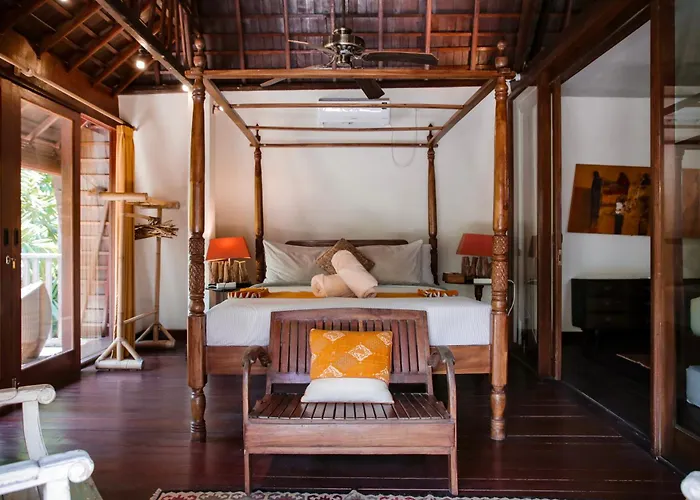 Hangat Villa *