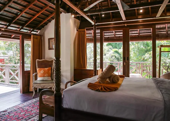 Villa Hangat Seminyak